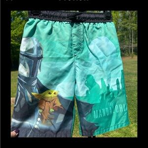 Star Wars mandalorian & grogu swim trunks sz.10/12 excellent condition, NWOT